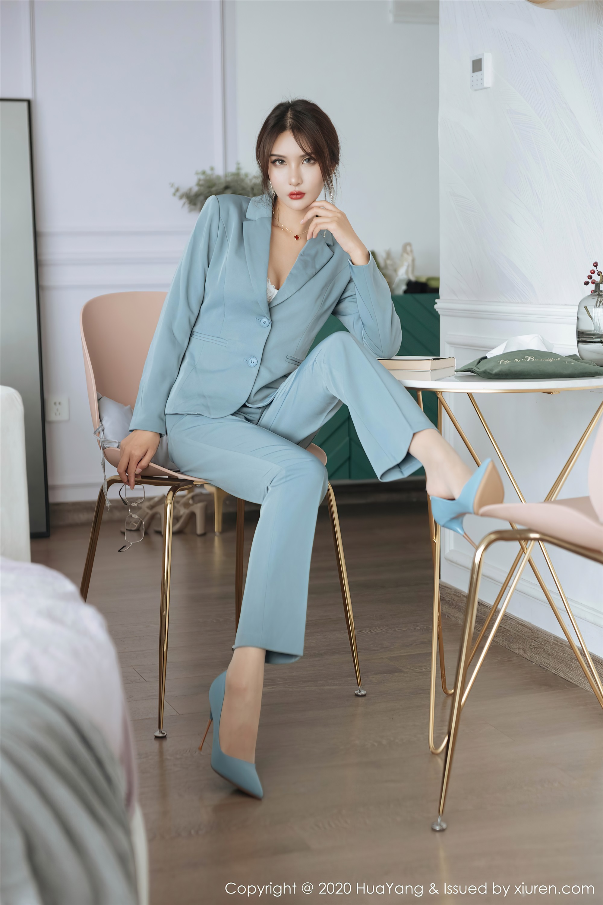 HuaYang花漾 2020.09.22 Vol.295 Emily顾奈奈